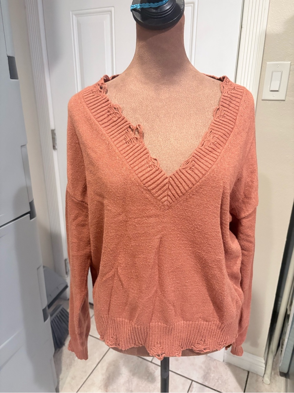 Distressed V-Neck Lightweight Sweater in Rust